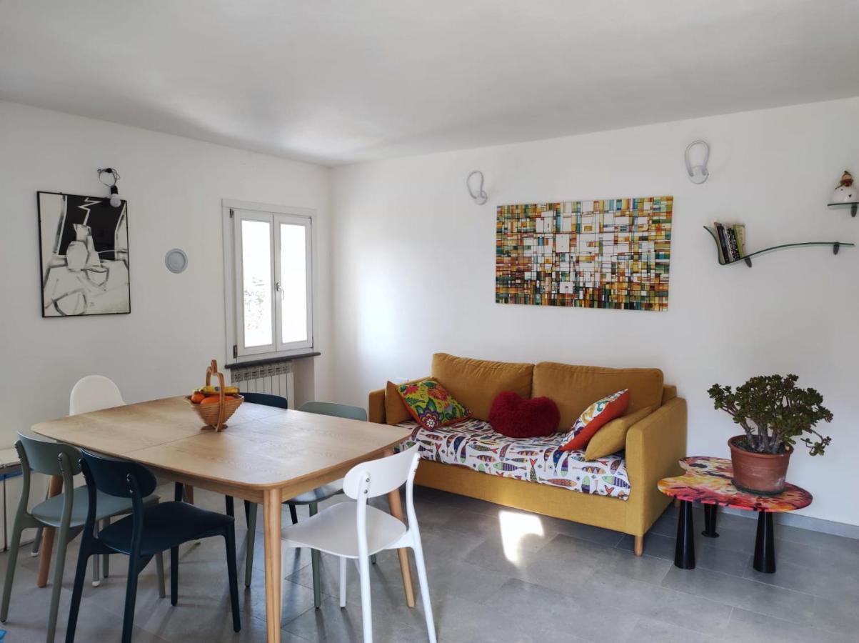 הוילה ורנאצה Casa Dei Giuggioli מראה חיצוני תמונה
