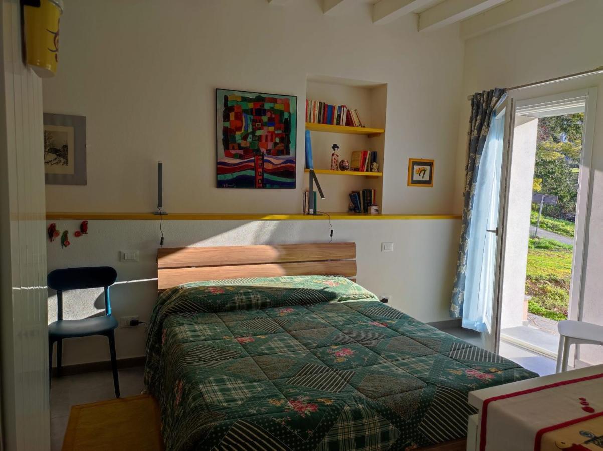 הוילה ורנאצה Casa Dei Giuggioli מראה חיצוני תמונה